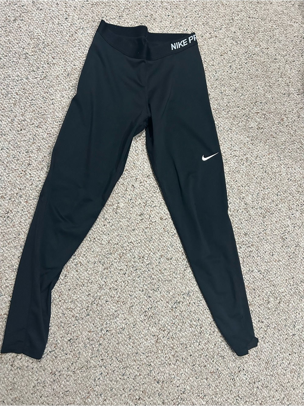 Women’s Nike pro leggings